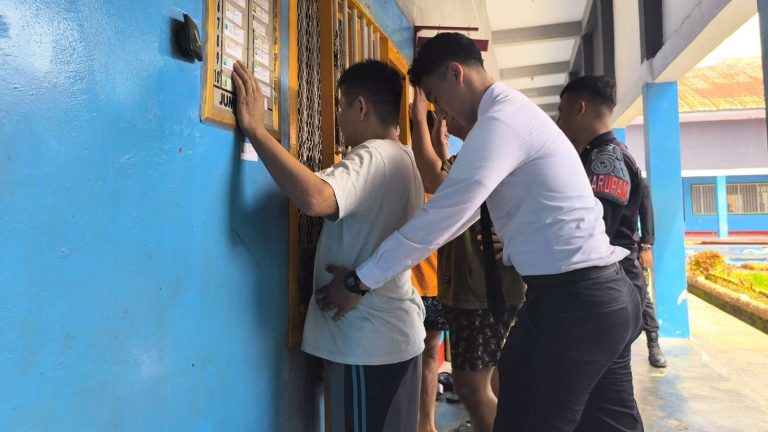 Razia Mendadak Terkait Penggunaan HP Oleh WBP, Lapas Sarolangun Temukan Salah Satu WBP Kuasai Satu Unit HP 
