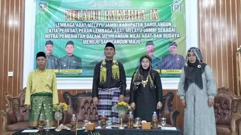 Rakerda Ke-IX Lembaga Adat Melayu Berlangsung Sukses, Bupati Hurmin : Mari Bersinergi Wujudkan Sarolangun Maju