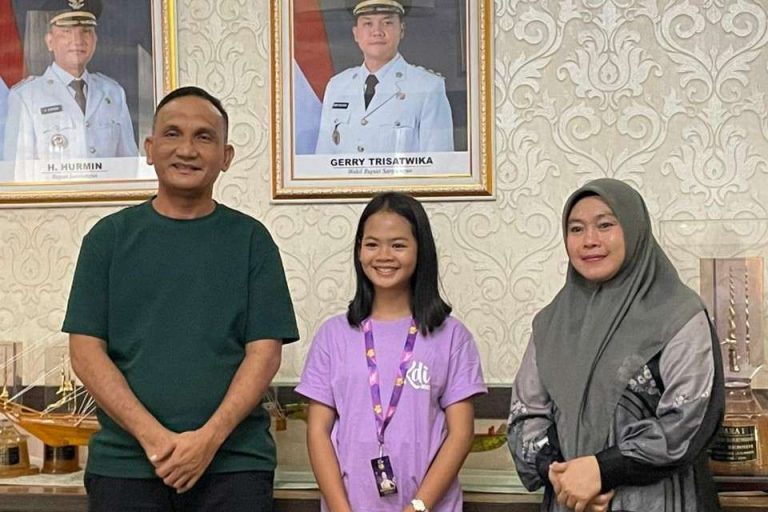 Membanggakan Filla Yudra Asal Sarolangun Menuju 10 Besar KDI 2025-2025, Bupati Sarolangun Hurmin Ajak Dukung Sama-Sama Melalui Vote Di Aplikasi RCTI+