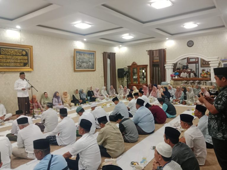 Bupati Sarolangun Buka Bersama Forkopimda, Kepala OPD Dan Tokoh Masyarakat