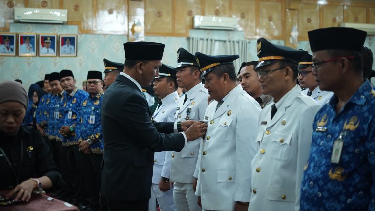 Bupati Haji Hurmin Lantik 142 Pejabat Di Lingkup Pemkab Sarolangun