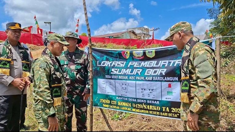 Dansatgas TMMD dan Bupati Sarolangun Tinjau Pembangunan Sumur Bor di Masjid Nurul Huda di Desa Seko Besar