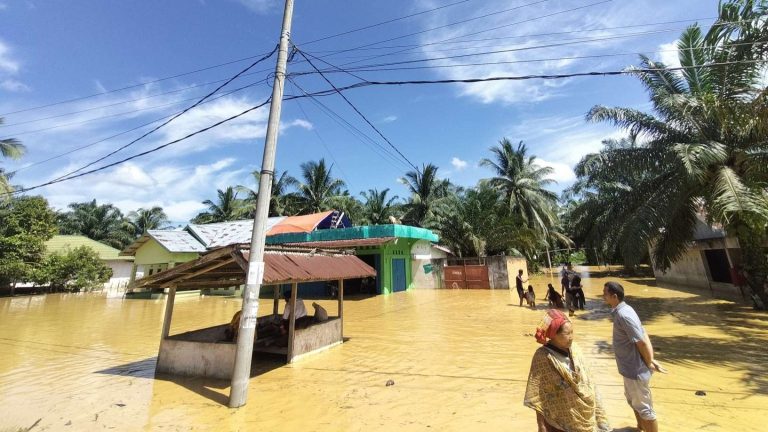 1551 Rumah Warga Sarolangun Terendam Banjir Di Lima Kecamatan, Sembilan Rumah Alami Kerusakan dan Sejumlah Fasilitas umum