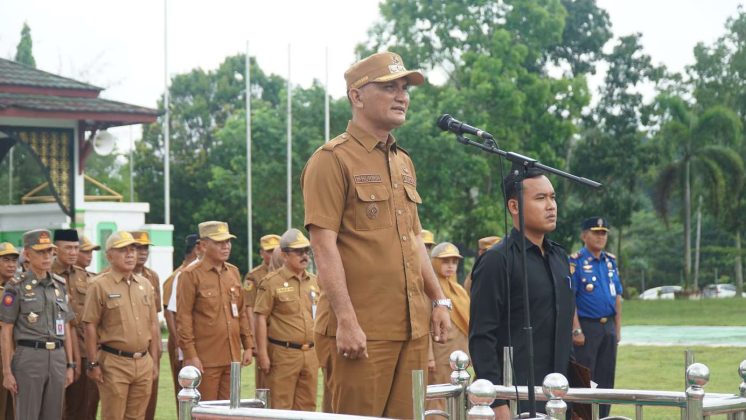 Pimpin Apel Gabungan ASN, Bupati Sarolangun Hurmin Berang Banyak ASN Tak Disiplin Waktu
