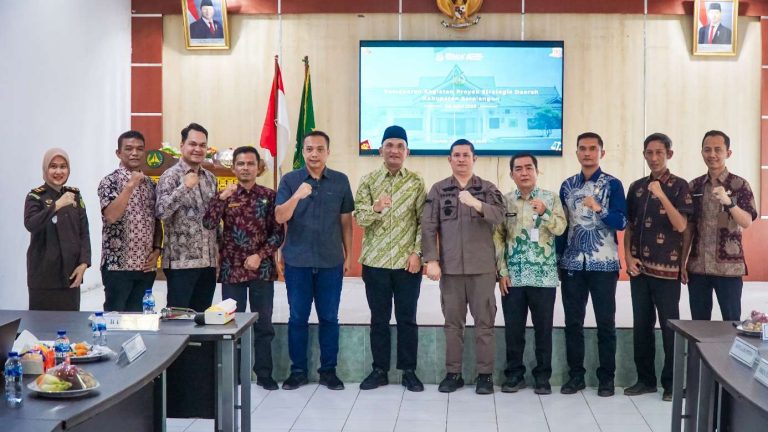 Bupati  Hurmin Paparkan Proyek Strategis Daerah Bersama Kejari Sarolangun